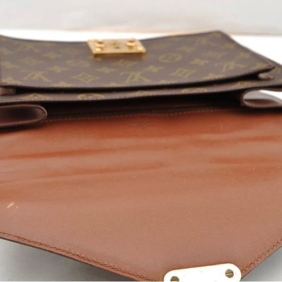 Louis Vuitton Handbag - Picture 9 of 12